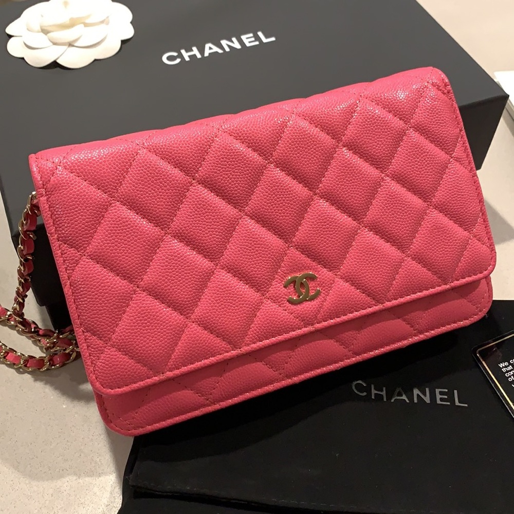 [SOLD] Classic Chanel Wallets On Chain